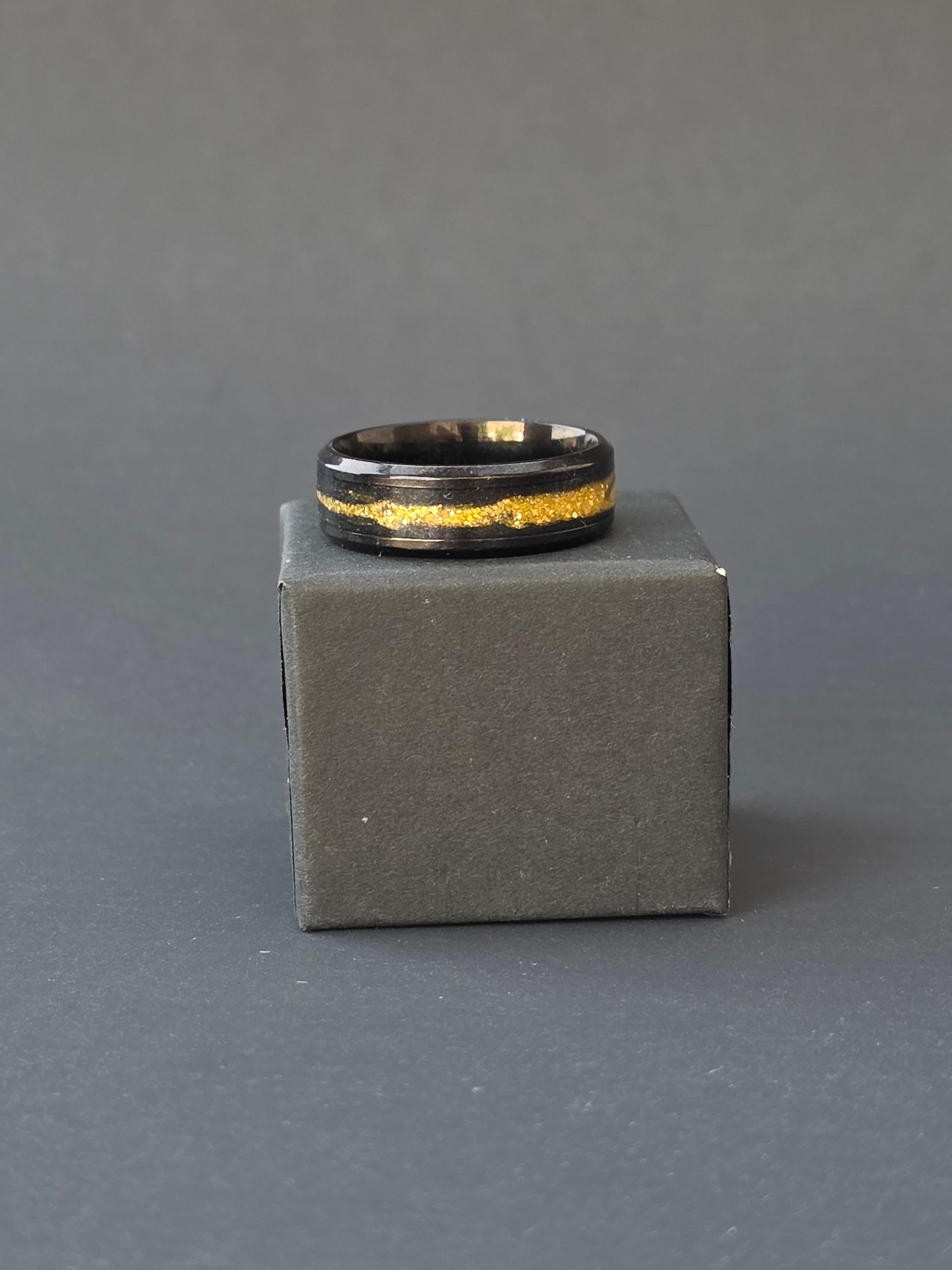Midnight Eclipse Ring – Black & Gold Umbreon-Inspired Ring
