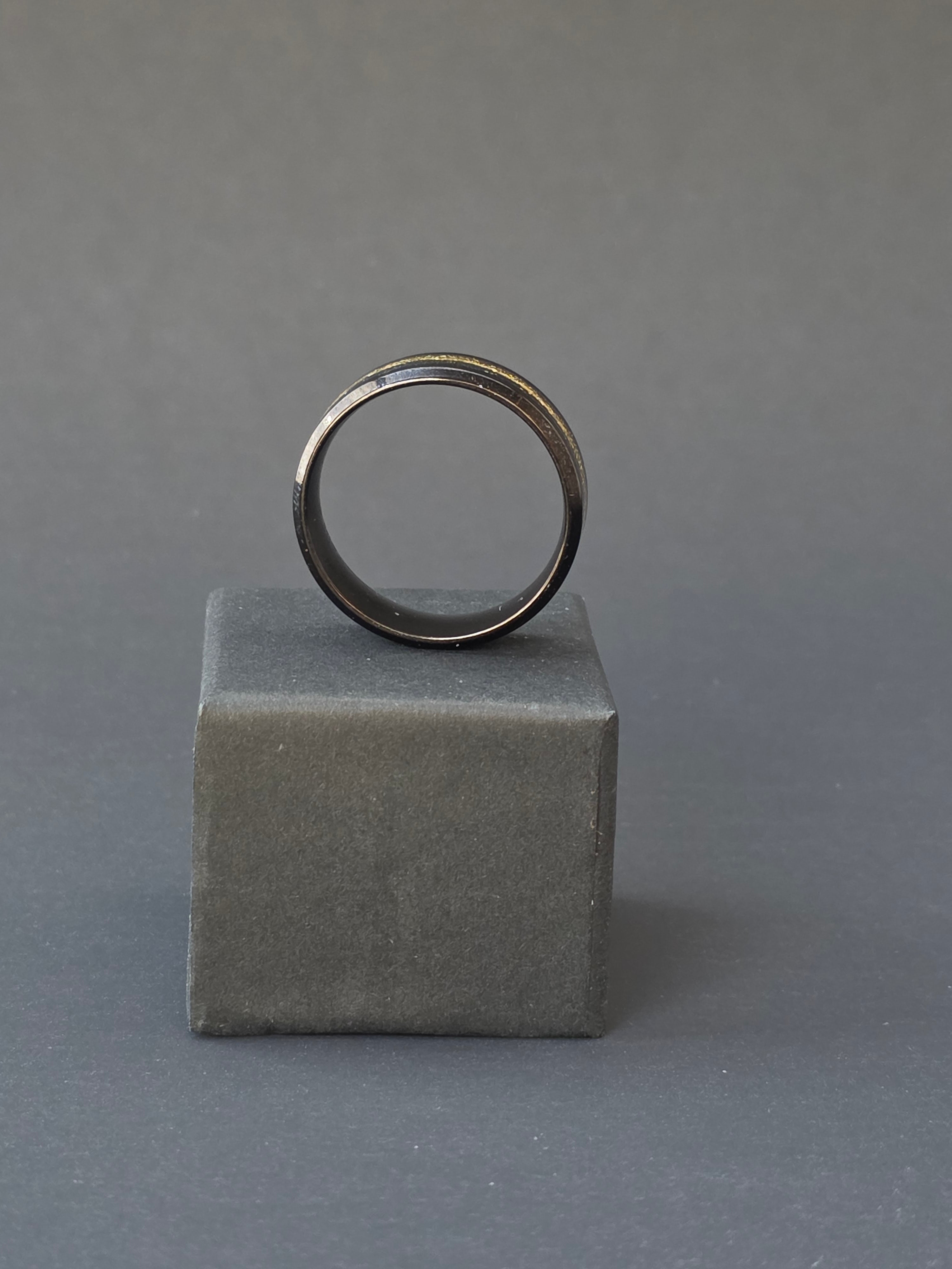 Aura Strike Ring – Gold & Black Lucario-Inspired Ring