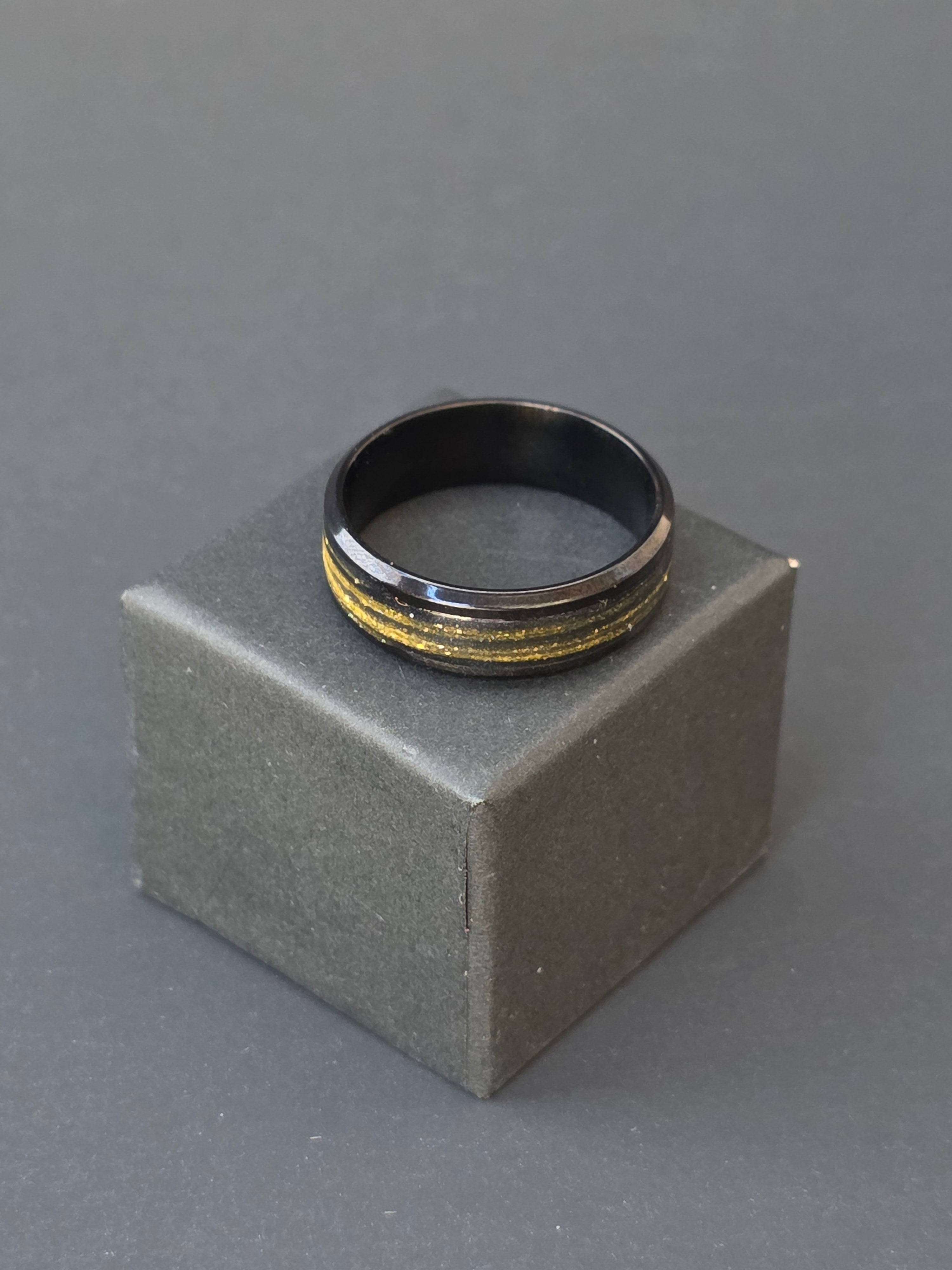 Midnight Eclipse Ring – Black & Gold Umbreon-Inspired Ring