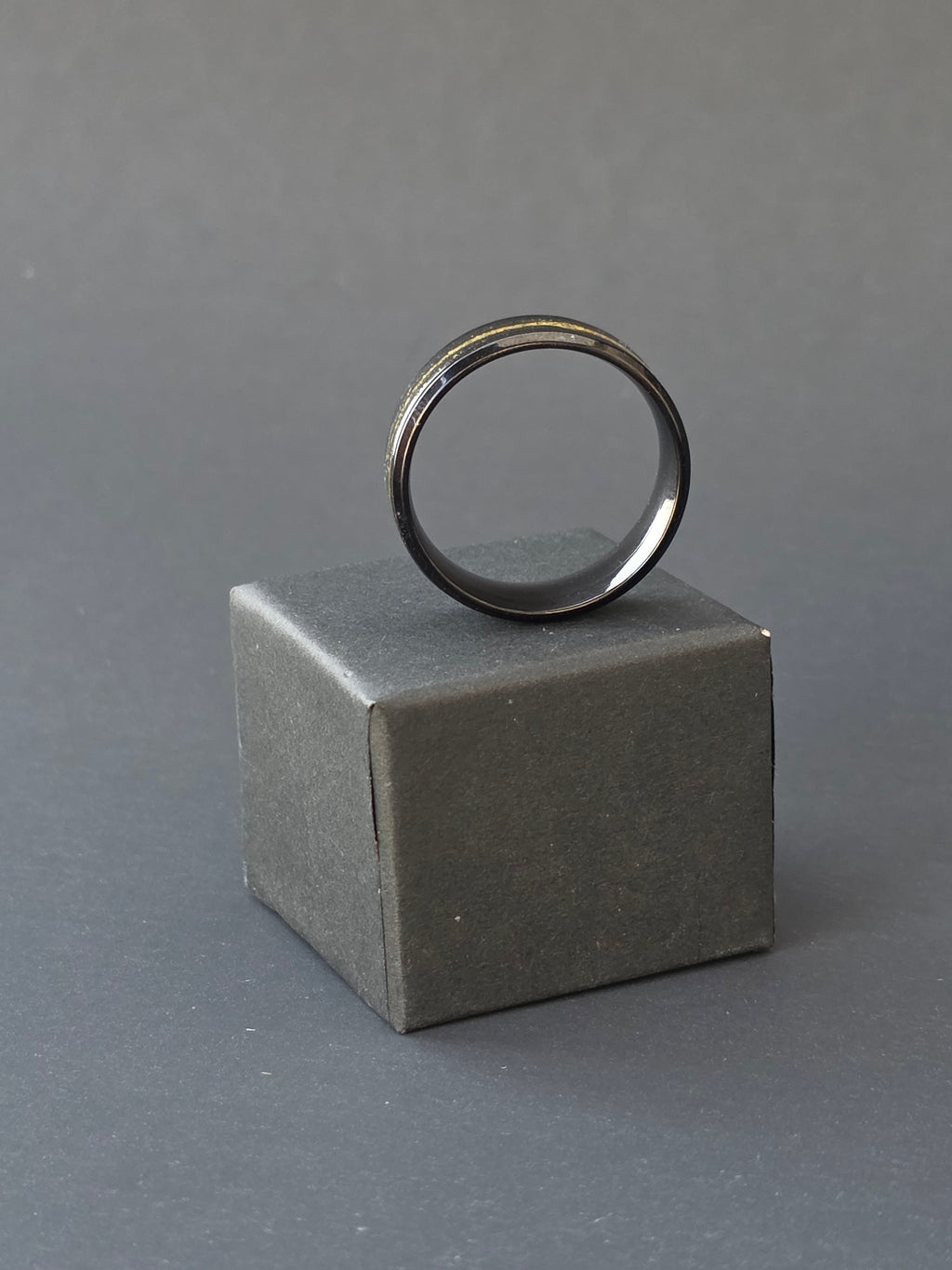 Midnight Eclipse Ring – Black & Gold Umbreon-Inspired Ring